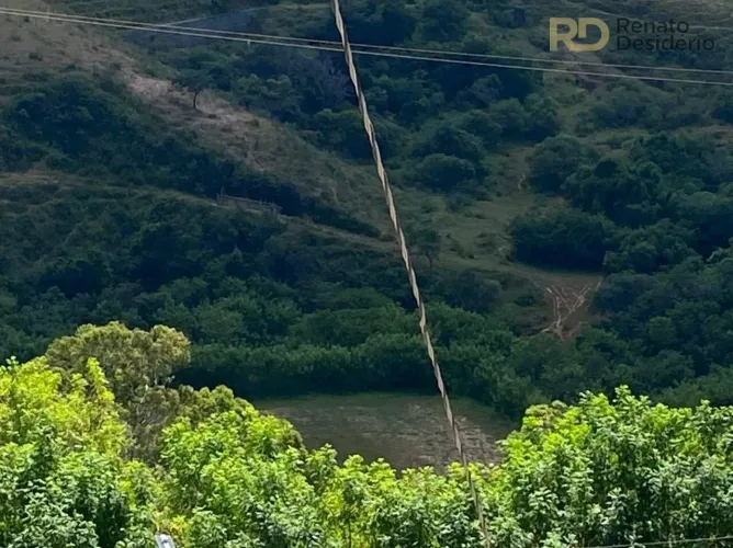 Lote de 500 metros à venda no Pirineus