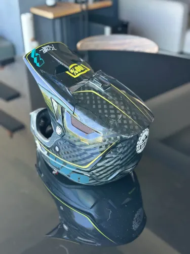 Capacete DH 100% Racecraft