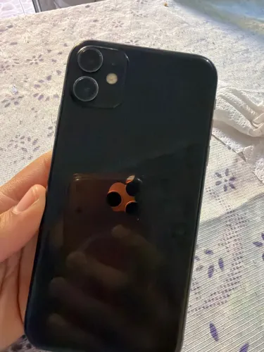 iPhone 11 - 64gb