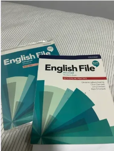 English File Advanced - Oxford (4ª Edição) Students Book + Workbook with Key