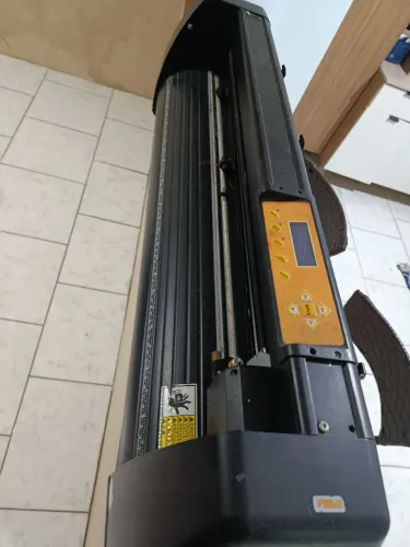 Plotter de recorte para peças