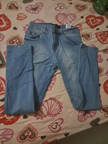 Calça nova tamanho 40 da reserva original