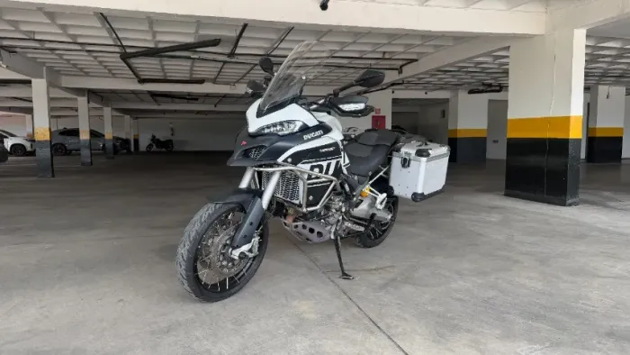 Ducati Multistrada 1200 Enduro Limited Edition - Potência, Tecnologia e Aventura!