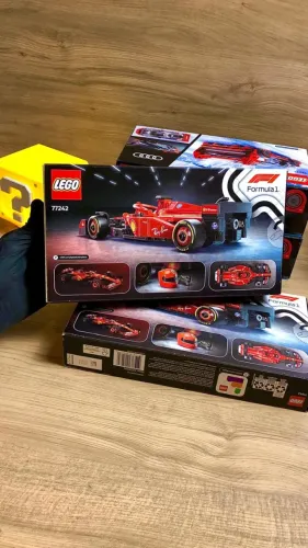 Conjunto LEGO: Ferrari F1 + Audi S1 e-tron quattro / Novos Lacrados / Envio Rápido