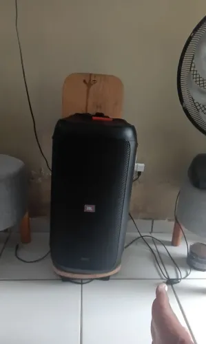 Vendo jbl parte box 100