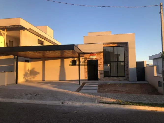 Linda casa em condomínio fechado