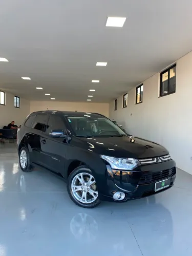 Mitsubishi Outlander 2.0 16V 160cv Aut. 2014