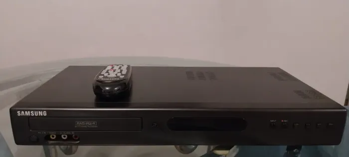 Gravador e Leitor de Dvd Samsung R170 De Mesa - Nacional / Pal-m