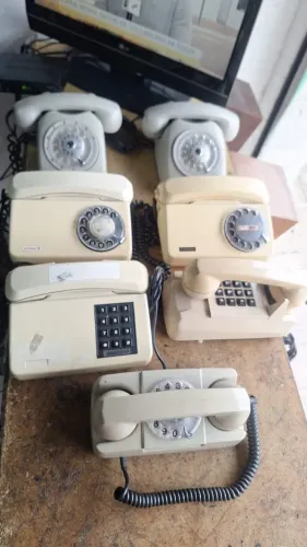 Telefones decorativos a sua escolha 89,00 cada somos loja