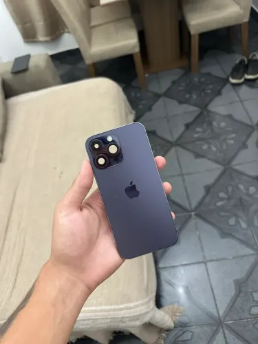 Carcaça 14 pro max