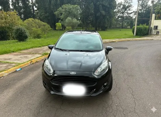 Ford Fiesta SEL 1.6 16V Flex Mec. 5P 2017