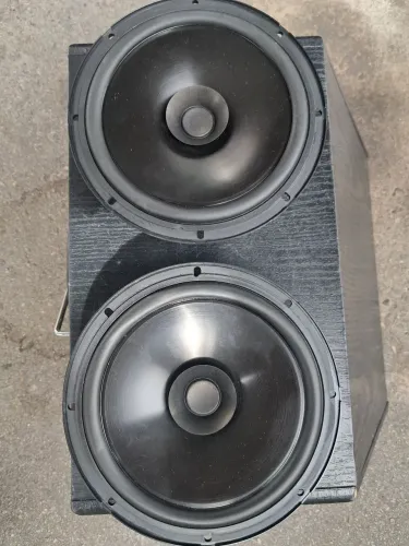Par de Autofalantes Bomber 6p