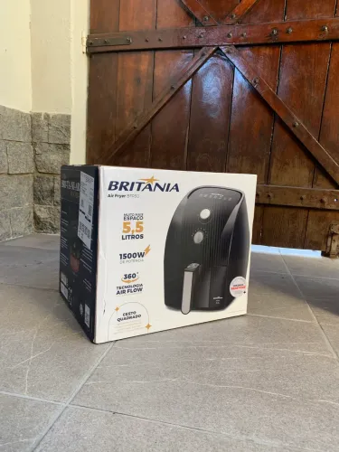 Air fryer Britânia 5,5 litros LACRADO