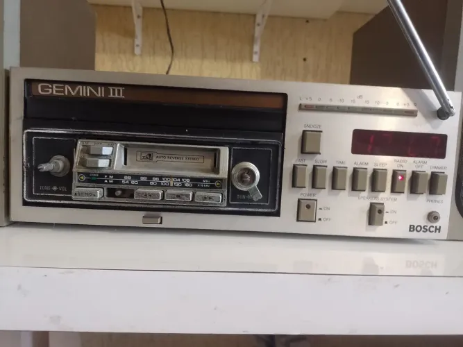 Rádio vintegi Bosch Gemini iii TKR CARA PRETA