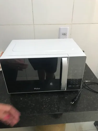 Vendo microondas Philco espelhado 20l