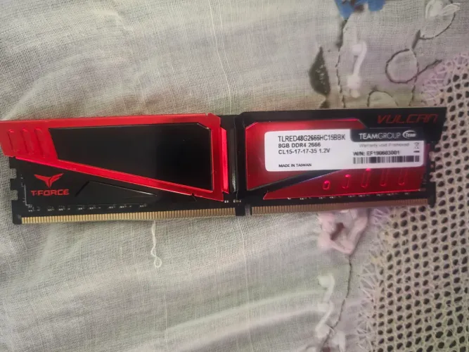 Memoria 8gb ddr4 2666mhz teamgroup funcionando perfeitamente 