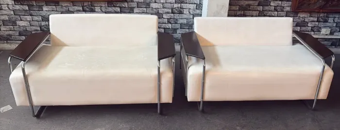 Conjunto de 2 sofás de 3 lugares de couro branco