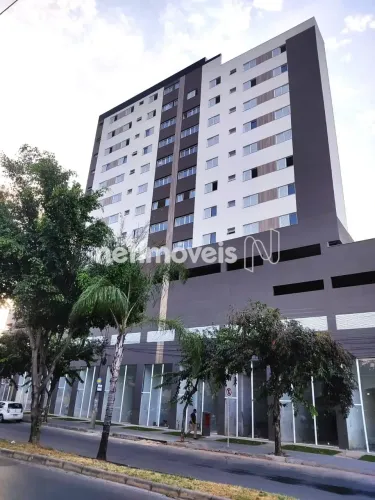 Apartamento 03 Quaros, Elevador, 02 Vagas, próximo de Tudo, Bairro Dona Clara