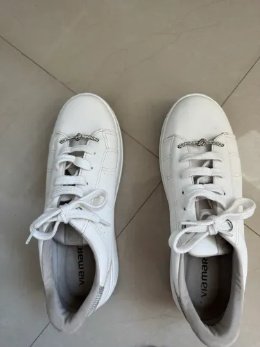 tênis branco casual