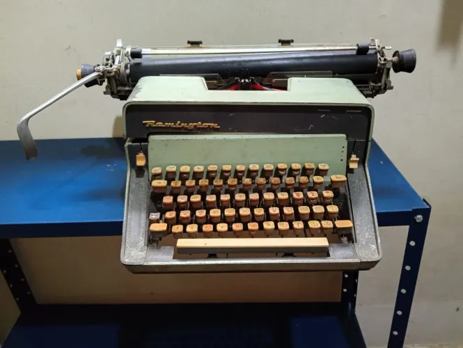 Máquina de escrever Remington