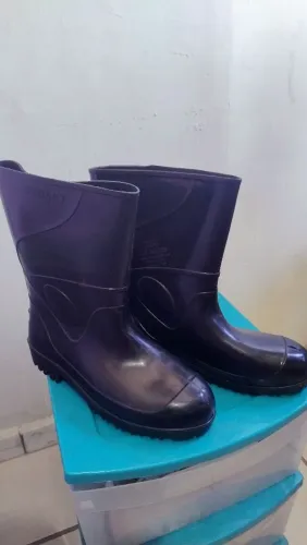 Bota galocha preta nova n° 38