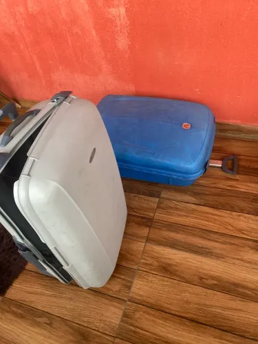 2 MALAS GRANDES POR 700,00 ZAP * malas grandes Italianas da marca RONCATO!