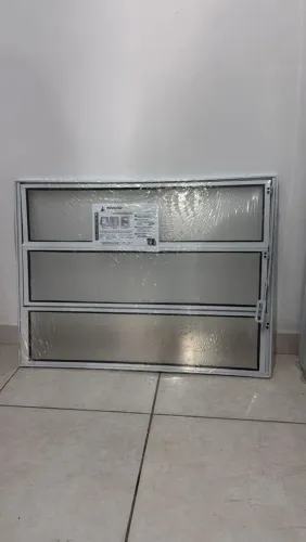 VITRÔ DE ALUMÍNIO BASCULANTE - BRANCO 0,60 x 0,80 - A PARTIR DE R$170