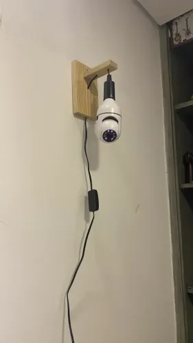 Câmera De Segurança Lâmpada Techfun Wi-fi Ptz 1080p Com Visão Noturna E Áudio Duplo Branco