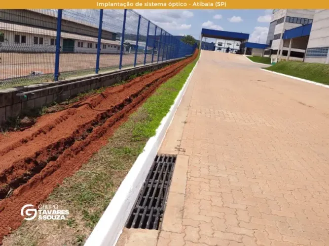 Abertura de valas para condomínios, sistemas de segurança, CFTV, rodovias entre outros