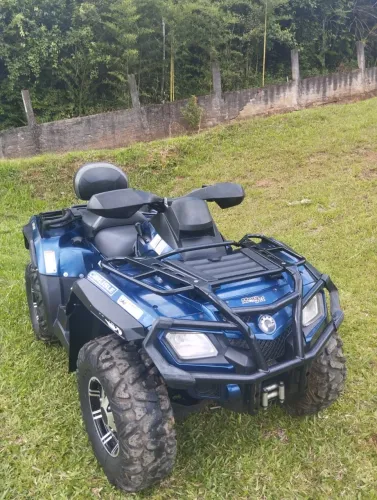 Quadriciclo Can Am Outlander 4x4 800CC