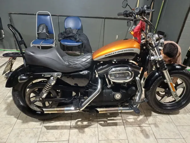Harley Davidson 1200 Série especial 
