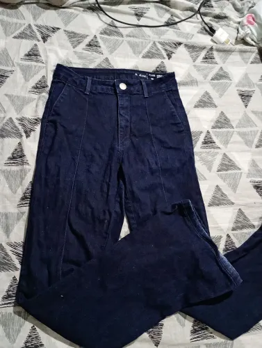 calça flare