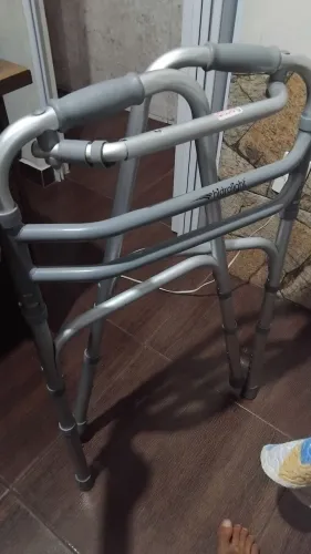 ANDADOR HIDROLIGHT 100 REAIS APENAS, SEMI NOVO E POUCO USADO