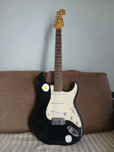 Guitarra Tagima T735s