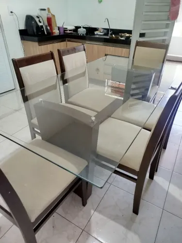 Mesa grande de vidro semi nova