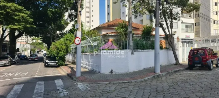 Casa venda, 526m² de terreno - Vila Adyana, São José dos Campos, SP