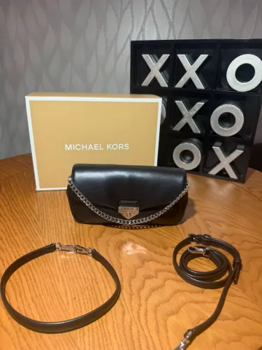 Bolsa Michael Kors nova com etiqueta