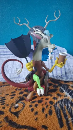Discord (Discórdia) da linha My Little Pony: Guardians of Harmony Fan Series.