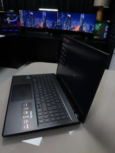 Notebook Gamer Acer Nitro V15 i7 13ª Geração RTX 4050 16GB DDR5 SSD 512GB 144Hz