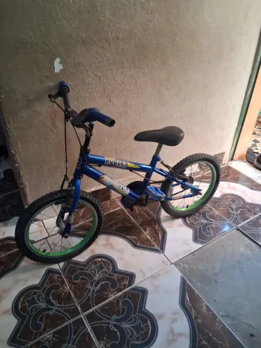Ótima bicicleta Infatil com Alumínio
