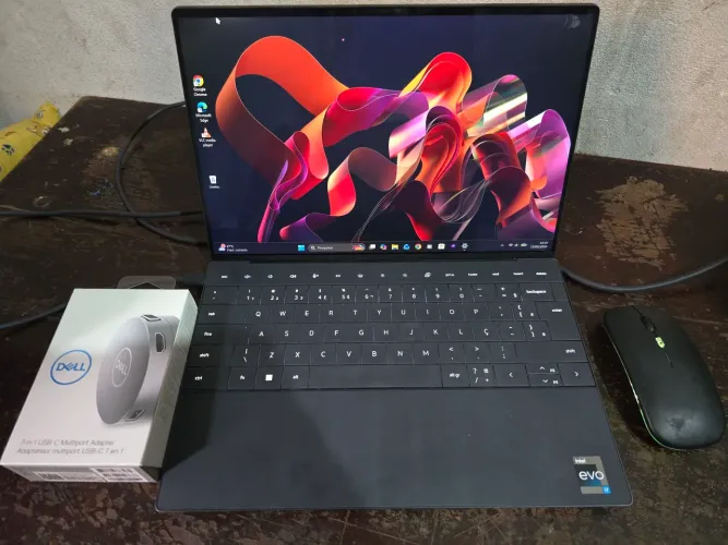 Dell XPS13 (9320) - 32Gb e 1Tb - Tela 3,5K touch screen(leia a descrição)