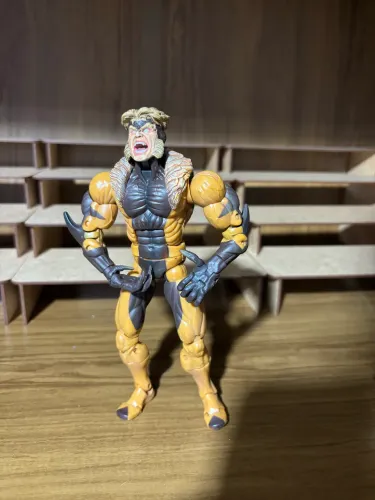  Marvel legends Toybiz  Dentes de Sabre 2004