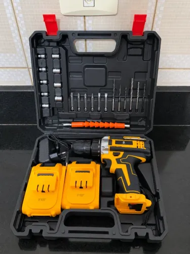 Parafusadeira Furadeira C/ 2 Baterias Maleta Kit Completo