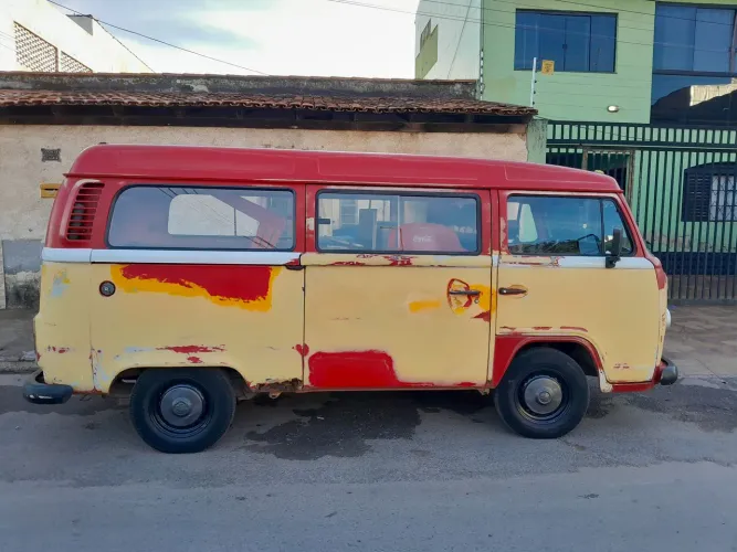 Volkswagen Kombi Standard/ Luxo/ Serie Prata 2005