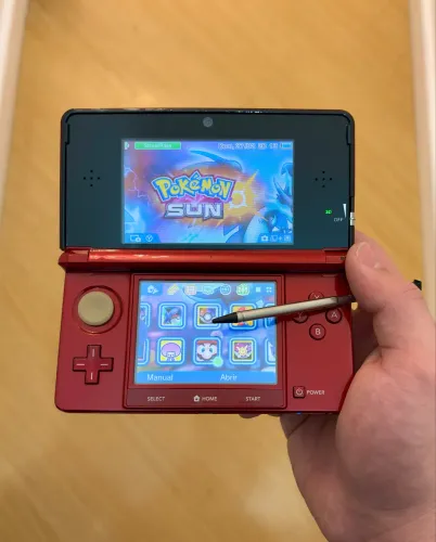 Nintendo 3ds com caixa e manuais + muitos jogos como Pokémon Mario e Zelda