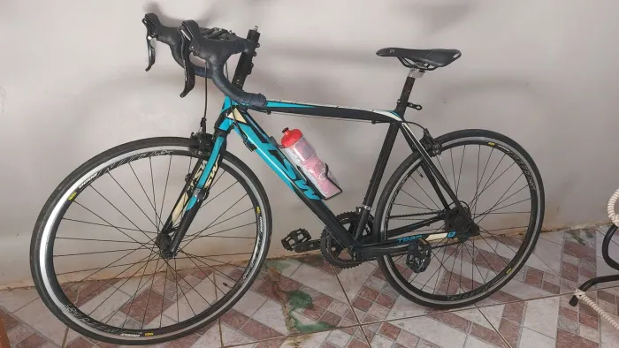 Vendo speed de marca conceituada muito leve e confortável para seu pedal