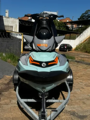 JET-SKI Seadoo Wake Pro 230 Com Carreta Korg
