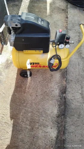 Vendo compressor e esmeril ou troco leia o anúncio