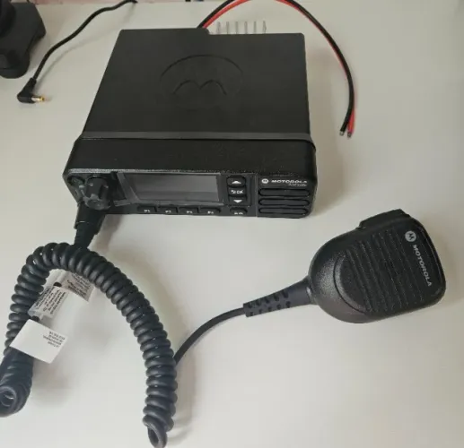 RADIO MOTOROLA DGM8500e VHF