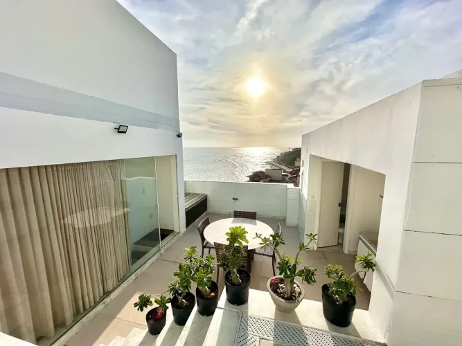 Cobertura Duplex à venda em Ondina - 90m2 - 2/4 - Vista mar - Salvador - Bahia